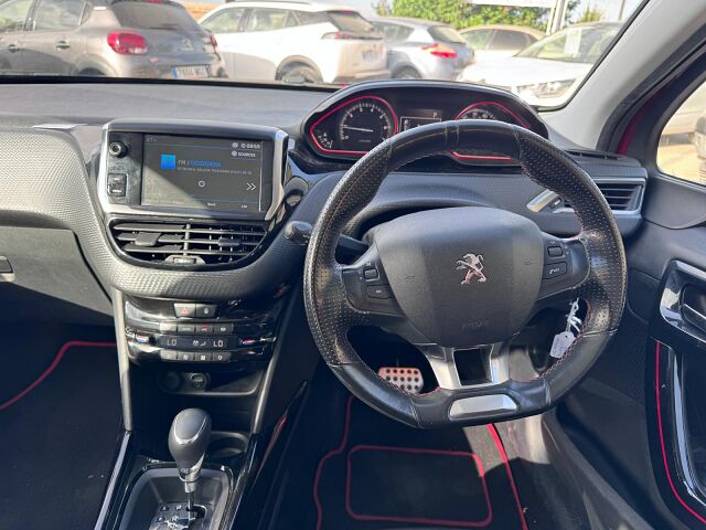 PEUGEOT 2008 GT LINE 1.2 E-THP AUTO SPANISH RHD IN SPAIN 62000 MILES SUPERB 2017